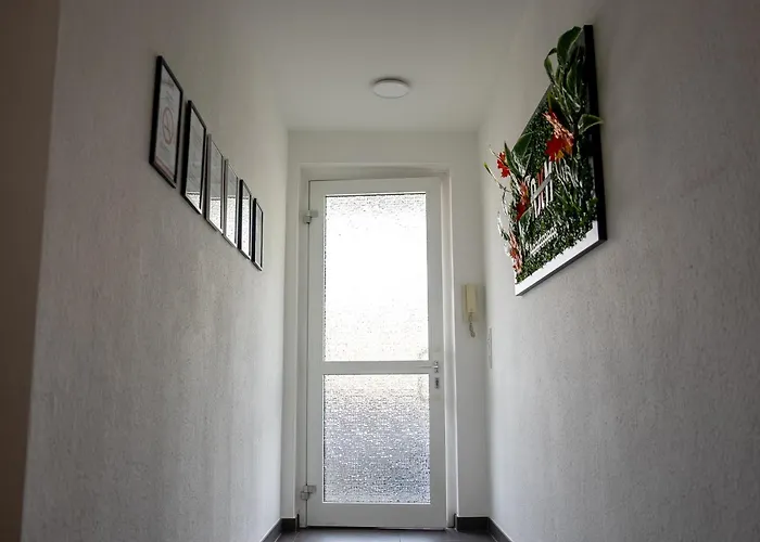 Apartment Livemore24 - 4 In Wlan - Smart-tv - 24-7 Check-in Und Kueche *