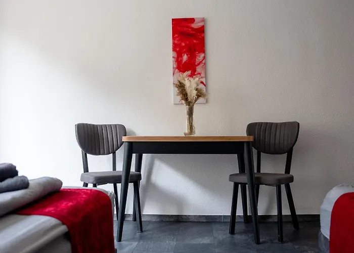 Livemore24 - 4 In Wlan - Smart-tv - 24-7 Check-in Und Kueche Apartment